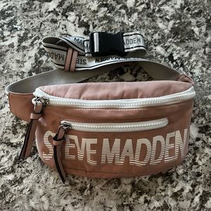 Steve Madden blush pink & white Fanny pack